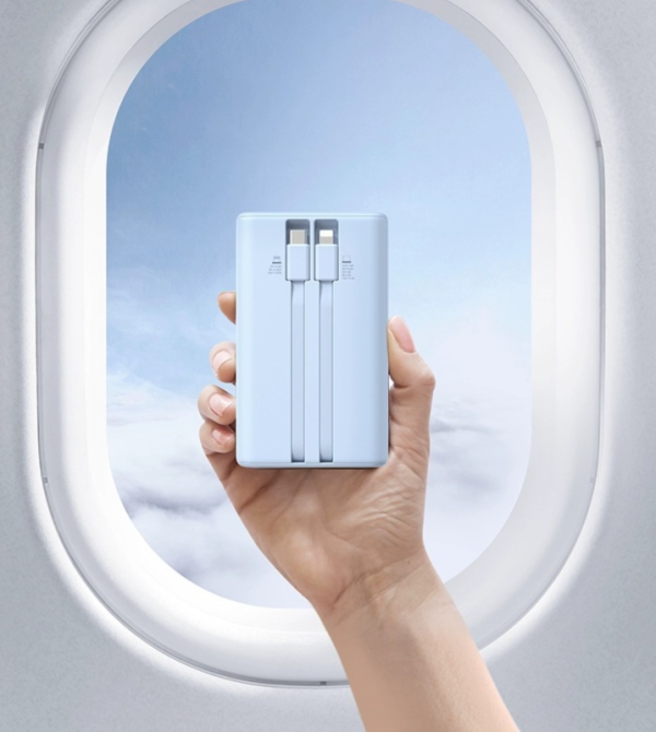 Romoss牌移動電源PAC20