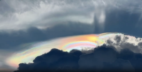 馬來西亞雲頂驚現七彩光芒猶如「液體彩虹」！夢幻現象靠兩個大條件配合才形成？ 