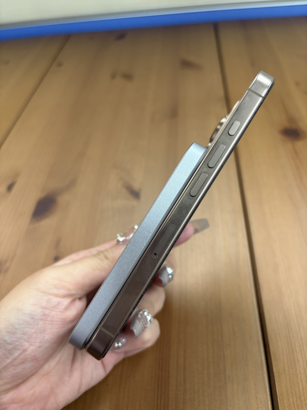 多功能充電寶｜實測 SAVEWO MagCell 系列 集無線充電/照鏡/支架於一身