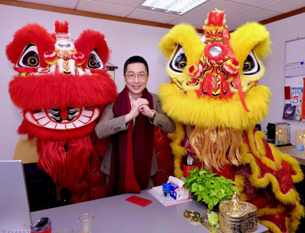 53歲前TVB一線男星升任新城行政總裁 離巢後轉型傳播管理高薪厚職