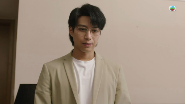 刑偵12｜吳業坤「人格」消失獲讚演技大躍進 向傅嘉莉獻離別之吻勁催淚