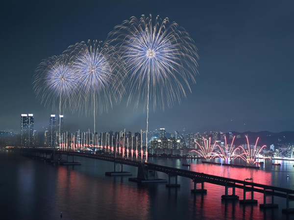 釜山國際煙火節2025（圖片來源：Facebook@부산문화관광축제조직위원회 ）