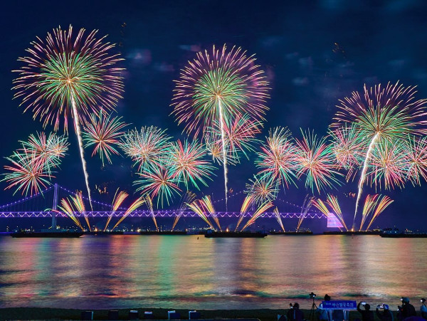 釜山國際煙火節2025（圖片來源：Facebook@부산문화관광축제조직위원회 ）
