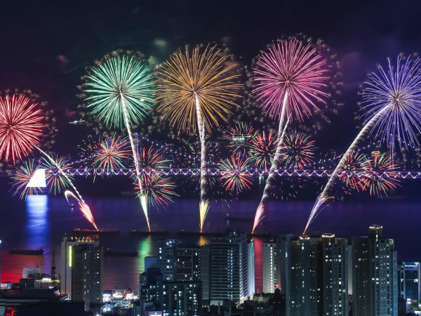 釜山國際煙火節2025（圖片來源：Facebook@부산문화관광축제조직위원회 ）