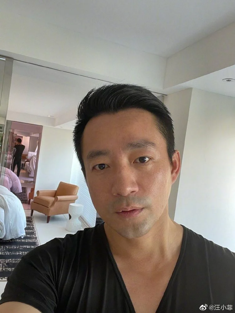 渣男面相|12大特徵拆解!桃花眼易偷食、唇薄最無情?眼尾多紋隨時係「時間管理大師」