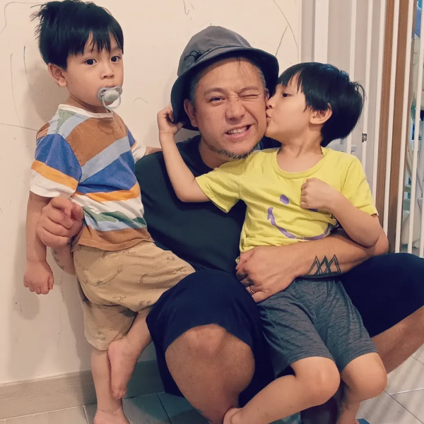 渣男面相|12大特徵拆解!桃花眼易偷食、唇薄最無情?眼尾多紋隨時係「時間管理大師」