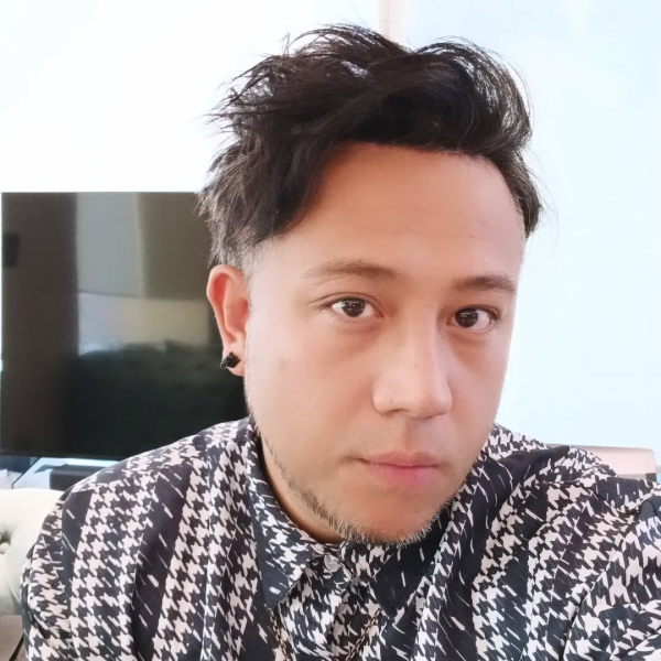 渣男面相|12大特徵拆解!桃花眼易偷食、唇薄最無情?眼尾多紋隨時係「時間管理大師」