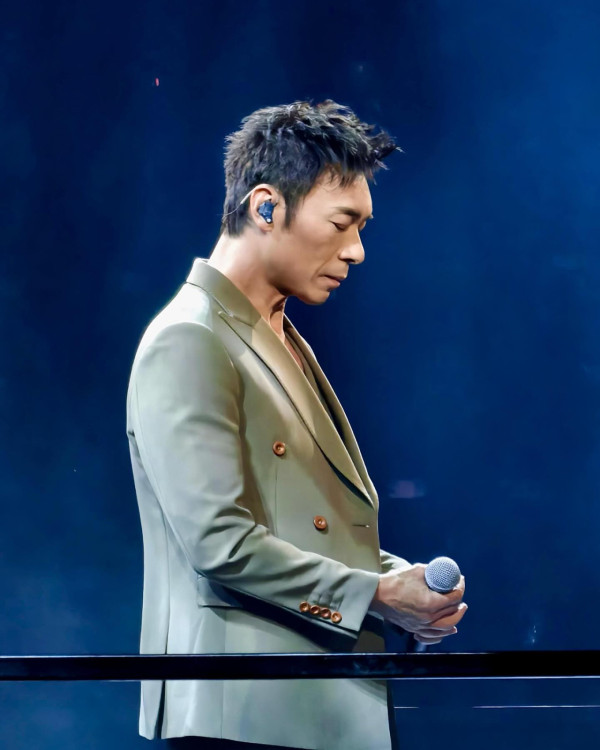 渣男面相|12大特徵拆解!桃花眼易偷食、唇薄最無情?眼尾多紋隨時係「時間管理大師」