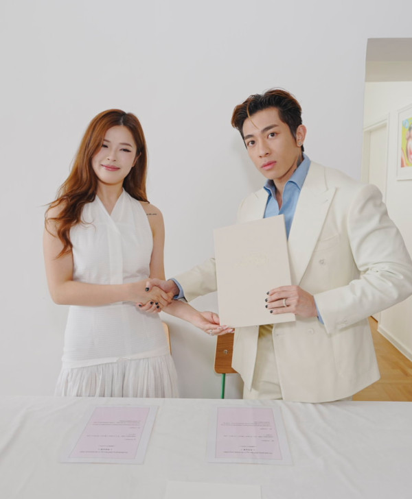 Tyson Yoshi與未婚妻正式簽紙註冊結婚 豪晒超巨型鑽戒放閃：程氏夫婦