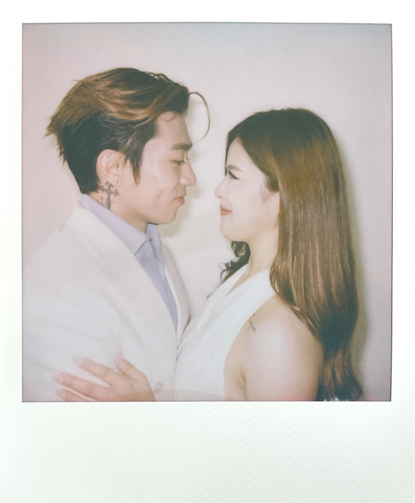 Tyson Yoshi與未婚妻正式簽紙註冊結婚 豪晒超巨型鑽戒放閃：程氏夫婦