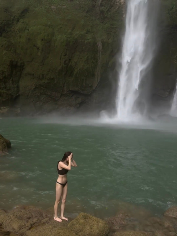 吳千語施伯雄被野生捕獲街頭拍拖 豪門夫妻私下互動曝光真實關係