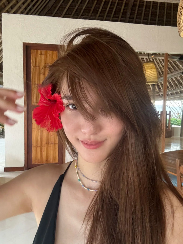 吳千語施伯雄被野生捕獲街頭拍拖 豪門夫妻私下互動曝光真實關係