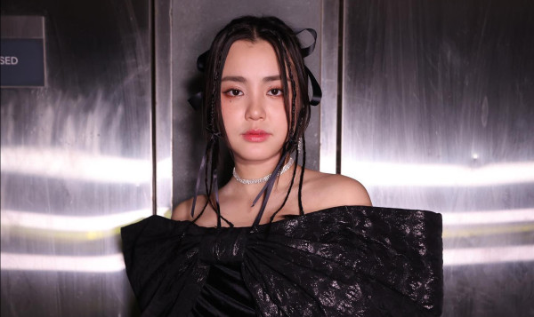 姚焯菲緊身白tee生圖曝光18歲好身材 照片瘋傳逾20萬人睇過：「真暴風成長」
