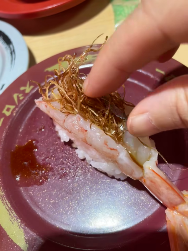 壽司郎香蔥蝦藏尖鐵片！不滿店員0道歉 網民批評：愈做愈差
