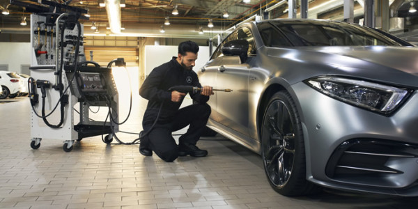 香港車主醒目換偈油攻略 平貴點揀？幾時要換？收費大公開！