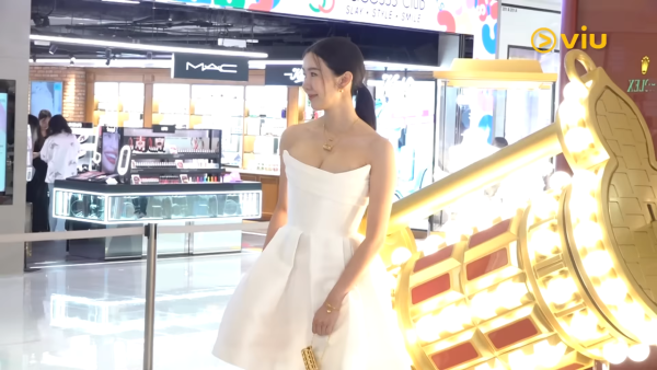 麥明詩產後身材豐滿升D Cup極澎湃「圈套論」正面交鋒巧用3個字贈裕美？