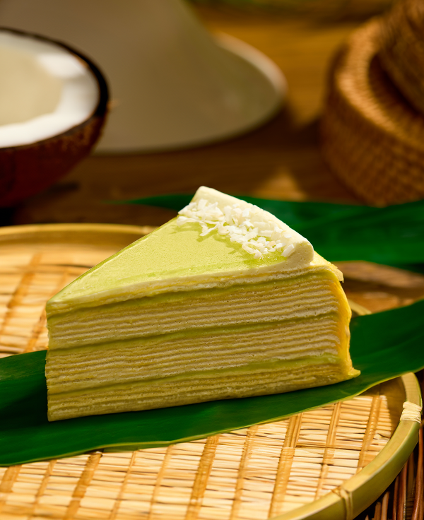 Lady M最新推出斑蘭千層蛋糕  同場加映全球獨家斑蘭芒果海綿蛋糕！