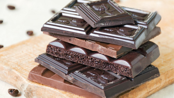 40歲女患脂肪肝三餐前食X克黑朱古力 一個月內成功減7磅 改善脂肪肝兼降血糖！