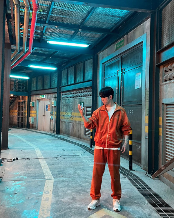 珍榮首次挑戰大反派角色（圖片來源：IG@jinyoung_0922jy）