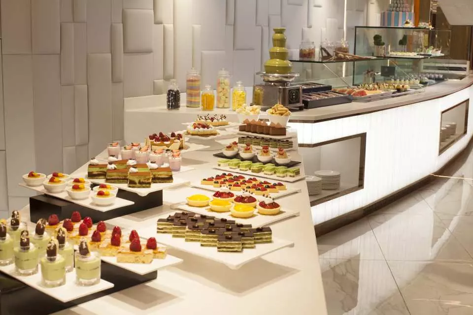 百樂酒店自助餐多重限時優惠吸客 晚餐低至人均HK$359入手 午餐激罕人均HK$185！