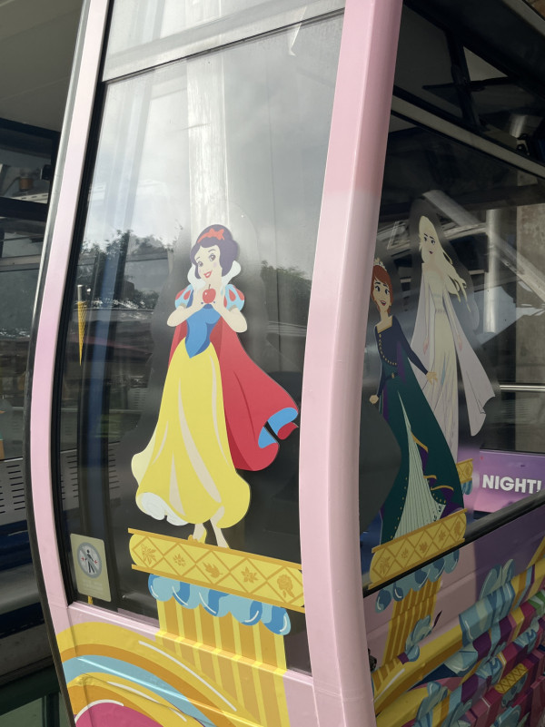 香港迪士尼20周年主題纜車！昂坪360限定主題水晶纜車套票+送紀念門票