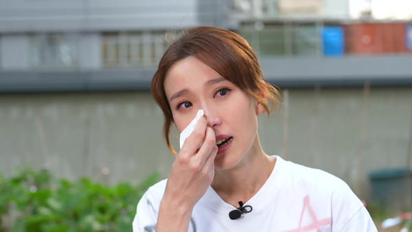 TVB一線花旦重提曾被愛犬咬傷面停工半年 含淚自責：其實我都有責任