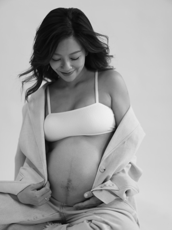 前TVB富貴人妻三點式近鏡自拍超惹火 蜜桃臀辣㷫網民：結咗婚先咁性感