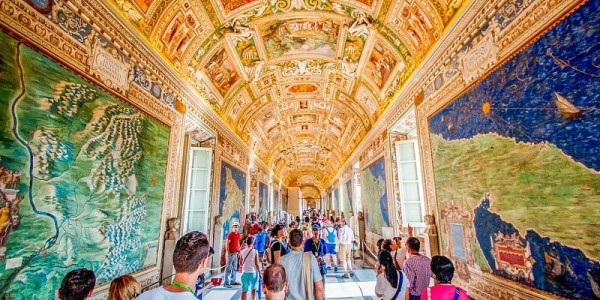 港人遊梵蒂岡被指污染聖水 3大罪狀引網民聲討：唔好影衰晒 