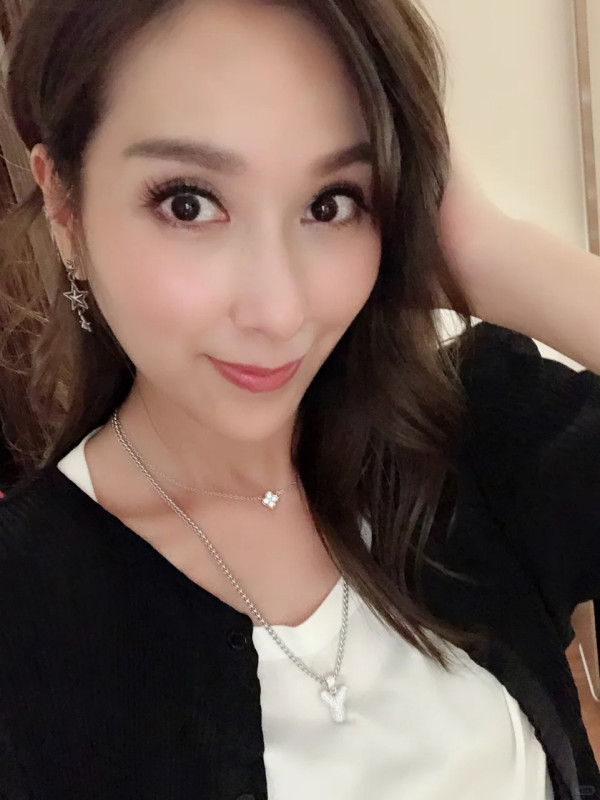 51歲楊恭如激罕露面超短髮造型認不出 近照曝光面部狀態震撼網民