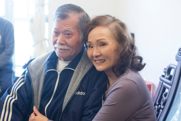 藝人雪妮丈夫88歲唐佳佐敦今墮樓身亡 結婚56載成半世紀模範夫妻