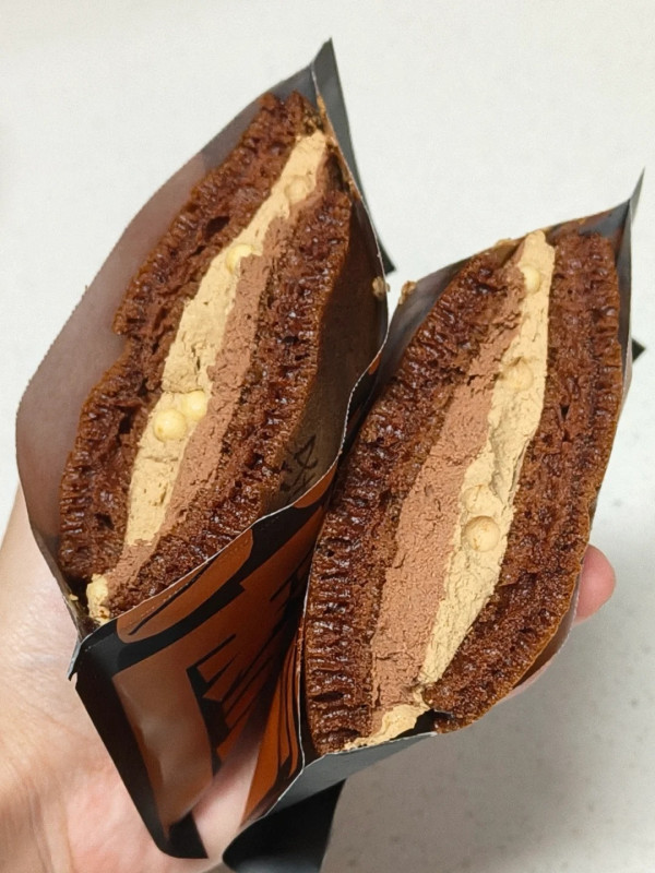 黑摩卡口味（圖片來源：小紅書@黑糖momo薑）