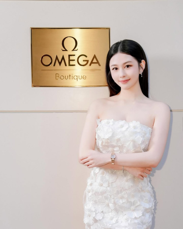 邱淑貞大女沈月x任晴佳最美星二代合體拍廣告！星味十足氣質非凡力證強大基因