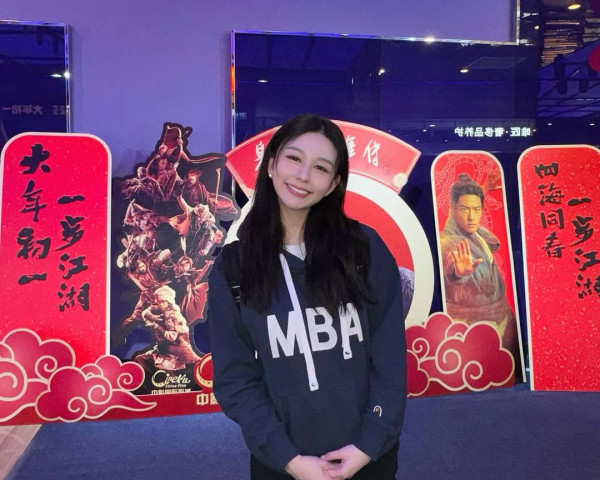 邱淑貞大女沈月x任晴佳最美星二代合體拍廣告！星味十足氣質非凡力證強大基因