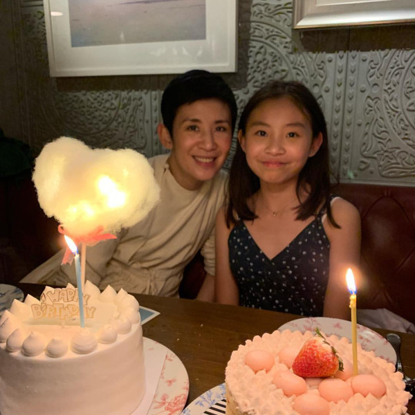 吳君如19歲女兒成功考入美國十大學府每年只收18人！囡囡提出一方法幫補學費感欣慰