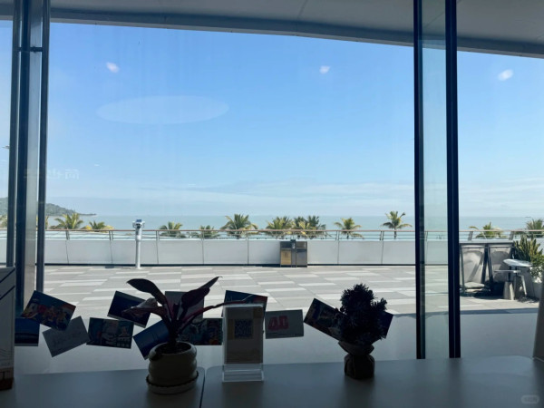 百島書房(圖片來源:小紅書@源點咖啡-百島書房店) 百島書房(圖片來源:小紅書@源點咖啡-百島書房店)