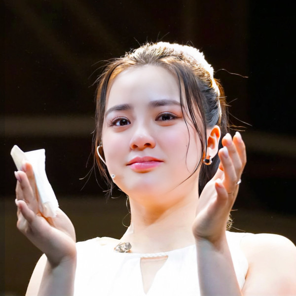Chantel姚焯菲首次參演音樂劇《三八》贏好評 演出催淚感人獲讚令人刮目相看