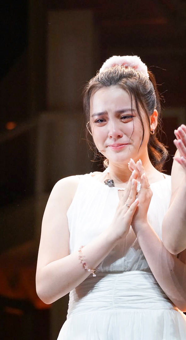 Chantel姚焯菲首次參演音樂劇《三八》贏好評 演出催淚感人獲讚令人刮目相看