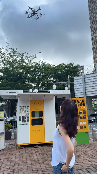 50歲向海嵐突然復出做KOL！拍片介紹內地超市做一事盡顯慳家本色？網民：質素low到爆
