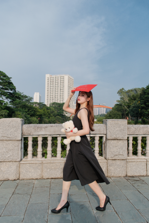 港姐2025｜朱綽盈港大律師學霸華麗再戰港姐！4年前落選後憑內地真人騷人氣爆紅