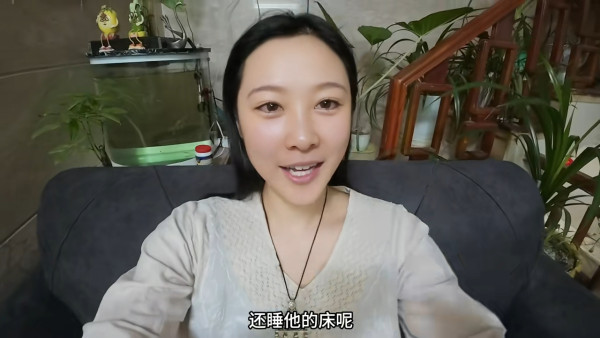 靚女KOL遊伊朗住熱情男屋企做梳化客  屋主半夜突然變臉要求做一事 