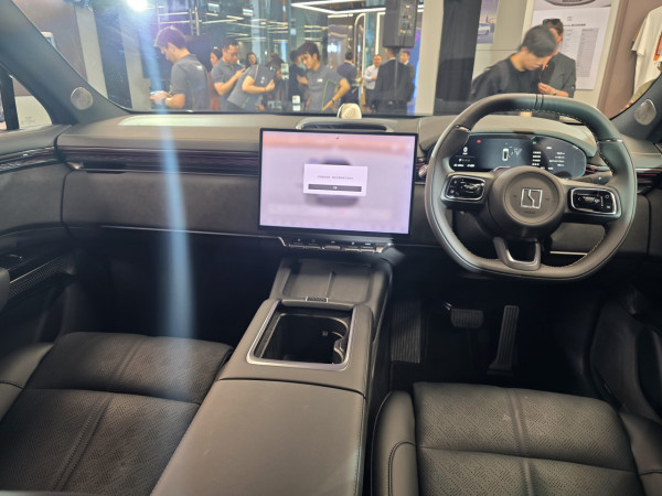 ZEEKR 7X 話題作抵港 豪華高科技體驗 定價 $27 萬起具吸引力