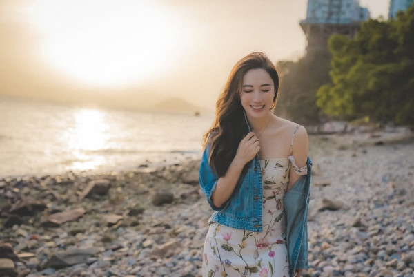 李施嬅生圖流出超驚艷網民讚高智感美貌 一舉動揭私下真實人品惹熱議