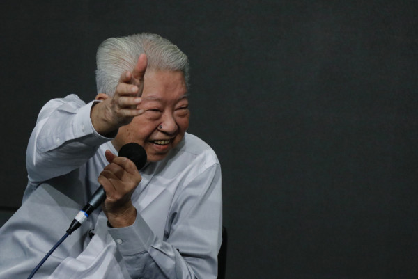 蔡瀾逝世｜光影四十載 從電影巨匠到食神的瀟灑轉身 成就香港文化符號