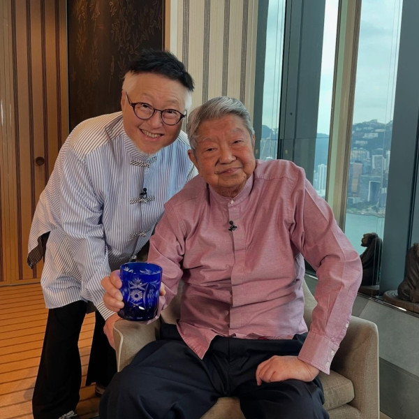 蔡瀾逝世｜蔡瀾曾公開海景酒店式住宅內貌 月聘八人團隊貼身照料安享晚年