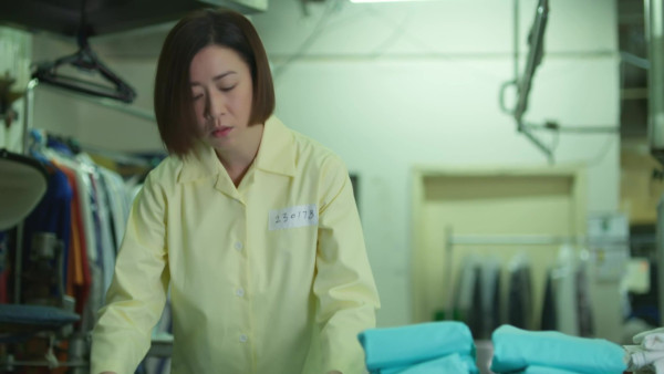 執法者們｜宣萱余詩曼楊茜堯坐監戲造型撞到應 港版「親切的金子」陰晴極速神轉換表情