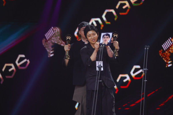 《 最佳裝幀設計獎 》 AAA（圖片來源：IG@gmamusic.official）