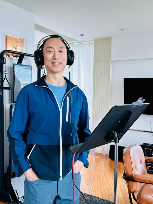 炎明熹離巢後獲百億富商垂青尊稱阿姐！二人合照曝光揭不為人知真實關係