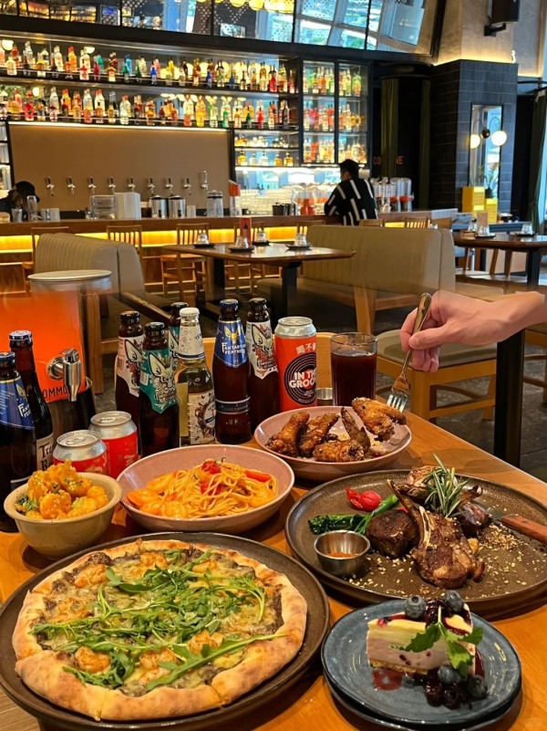 COMMUNE幻師（圖片來源：小紅書@Yaolei）