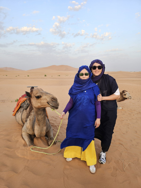 帶阿姐看世界｜暢遊摩洛哥撒哈拉沙漠騎駱駝 汪明荃大讚阮浩棕勁勤力！ 