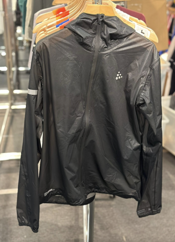 時代廣場名牌運動服飾開倉低至1折！$50起入手2XU / NATIONAL GEOGRAPHIC / speedo / THRASHER！